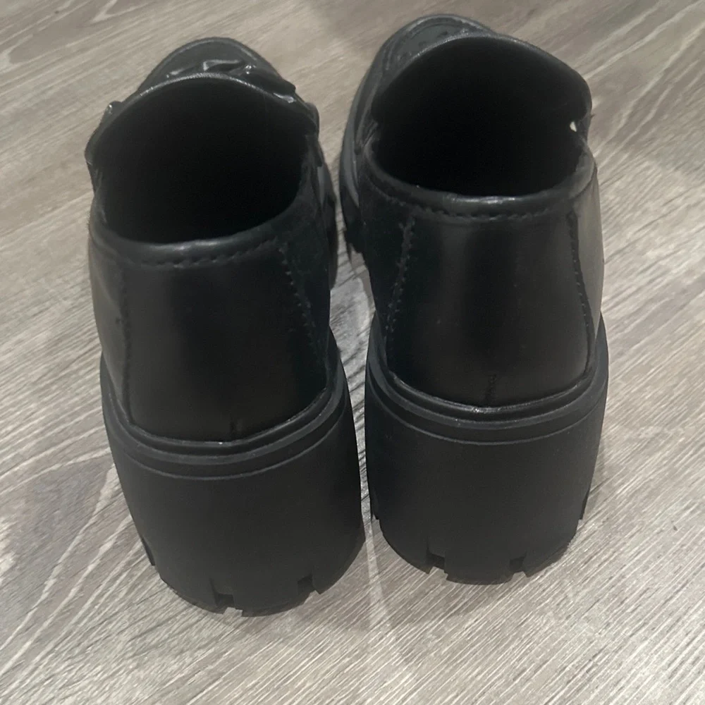 Madden Girl Black Platform Chain Loafers